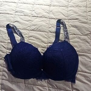 Victorias Secret,  Very Sexy , Logo Shine Strap Bra. Dark blue lace size 34 D